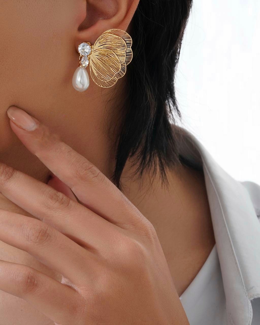 گوشواره پینترستی پروانه‌های