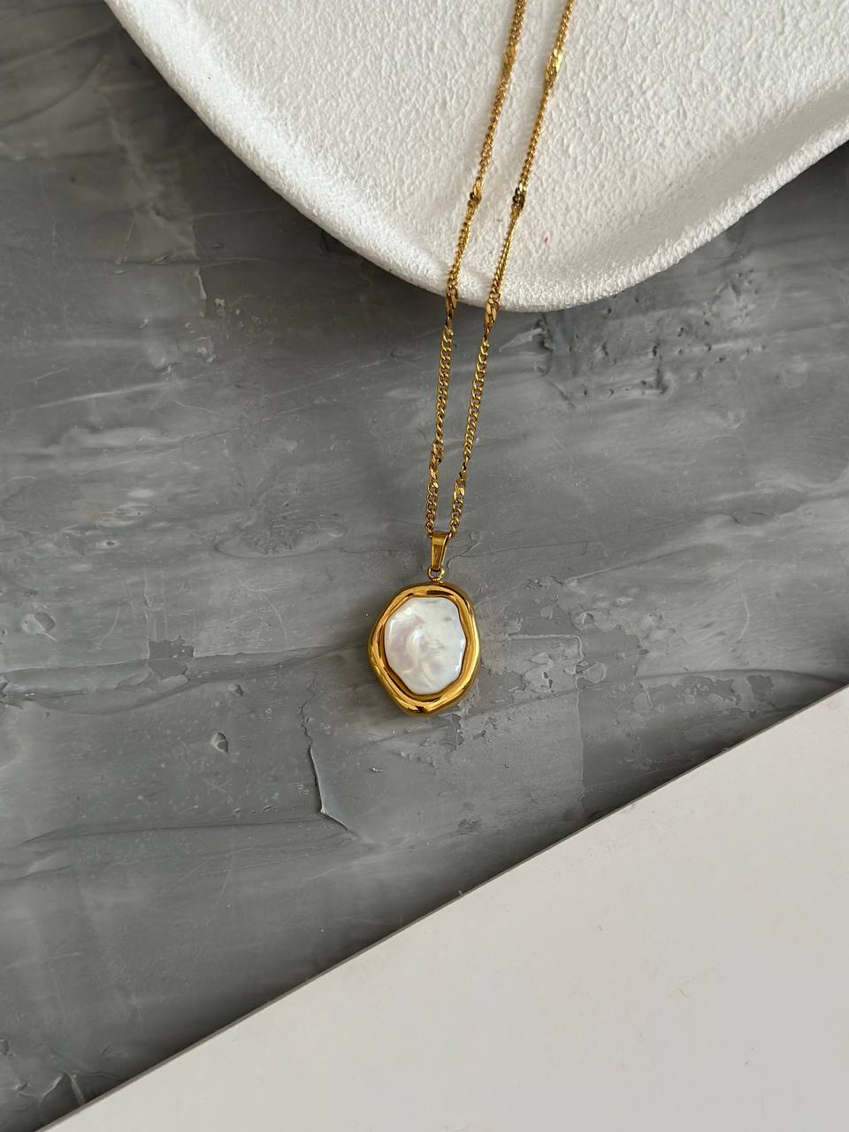 گردنبند پینترستی صدفی